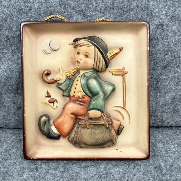 Hummel, Goebel Other - Vintage Goebel Hummel "Merry Wanderer" Wall Plaque Hanging #92 Home Decor